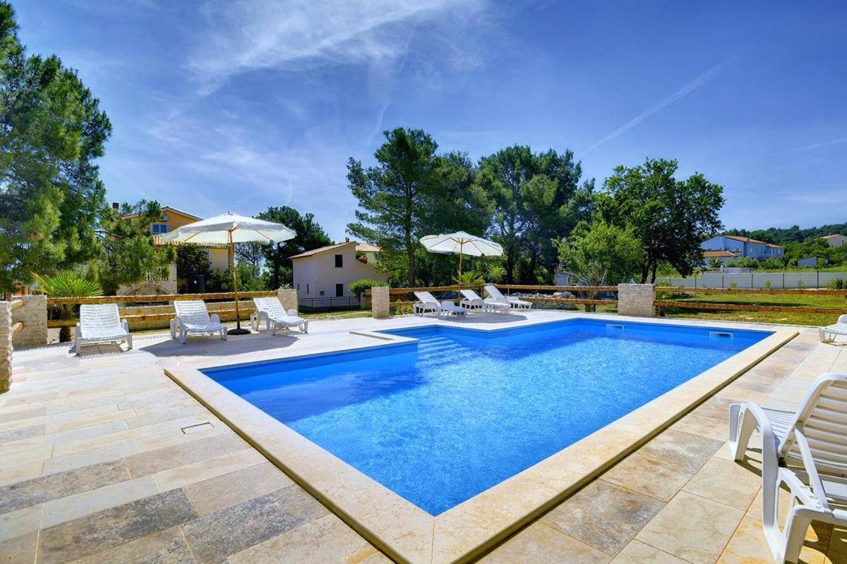 Apartments Puntica Ližnjan Екстериор снимка