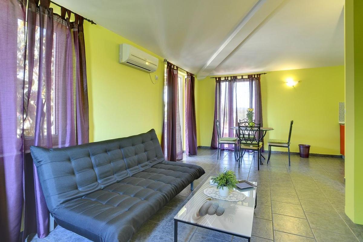 Apartments Puntica Ližnjan Екстериор снимка