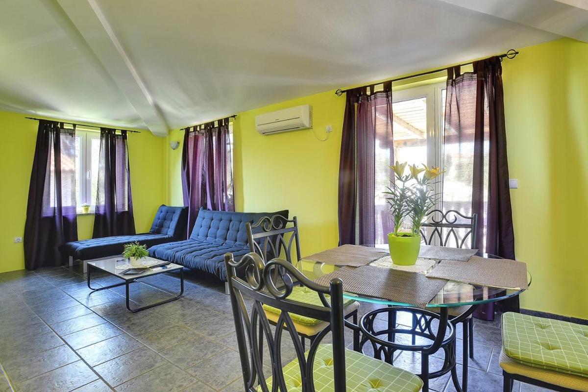 Apartments Puntica Ližnjan Екстериор снимка