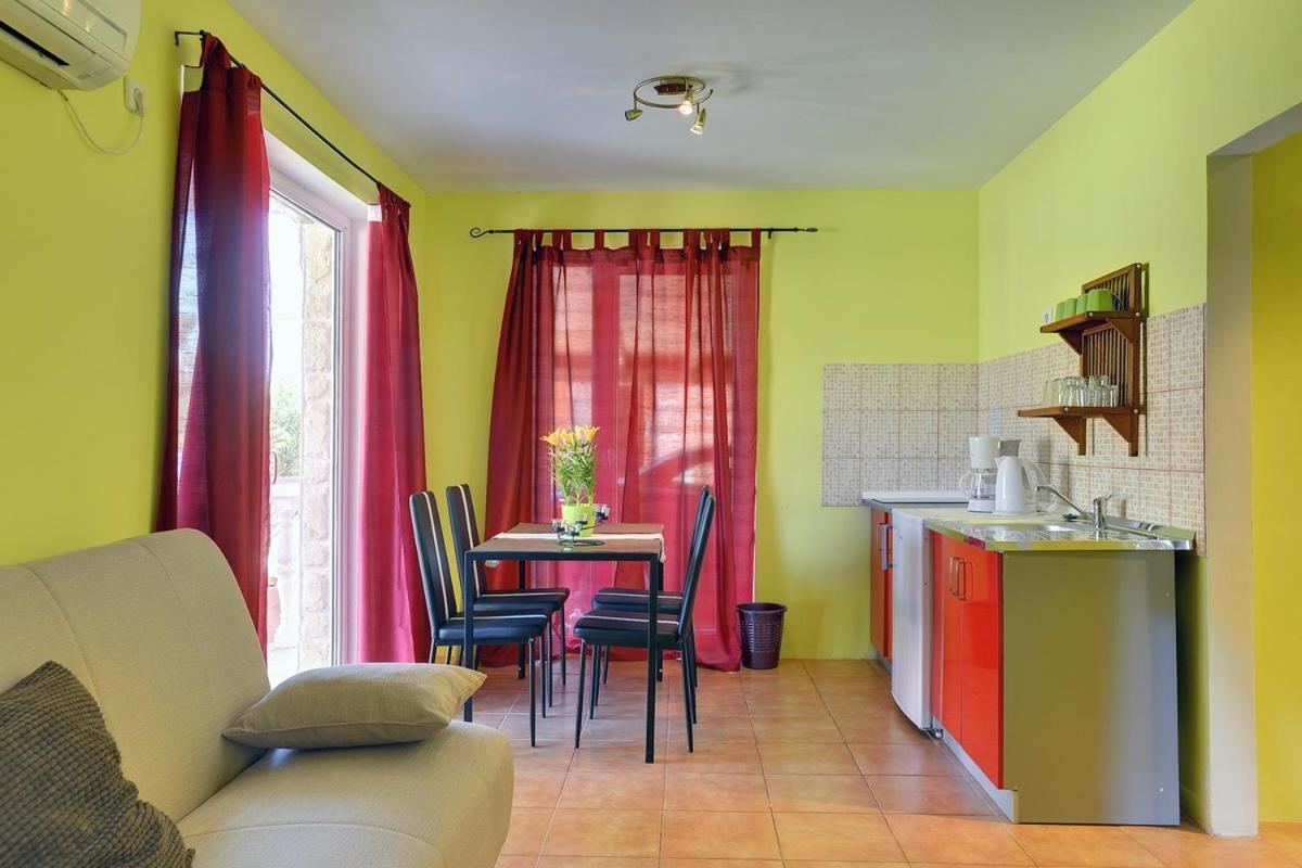 Apartments Puntica Ližnjan Екстериор снимка