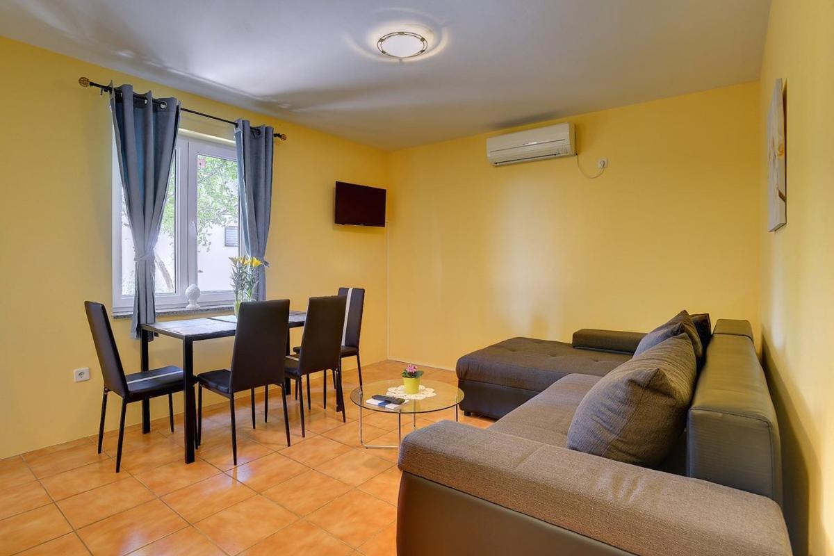 Apartments Puntica Ližnjan Екстериор снимка